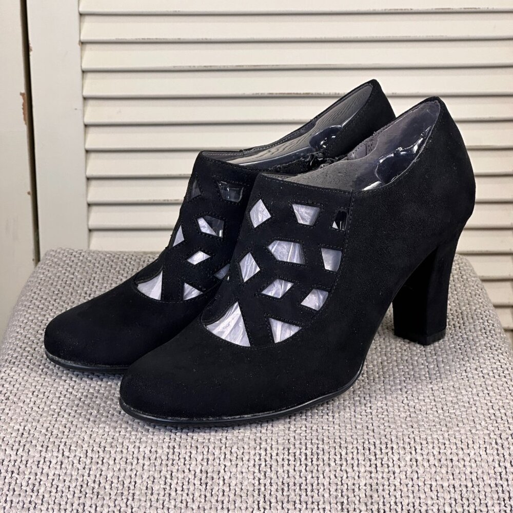 Aerosoles Vintage Black Vegan Suede Zip Up Casual Low Ankle Bootie Heel Size 7.5 - Picture 7 of 8